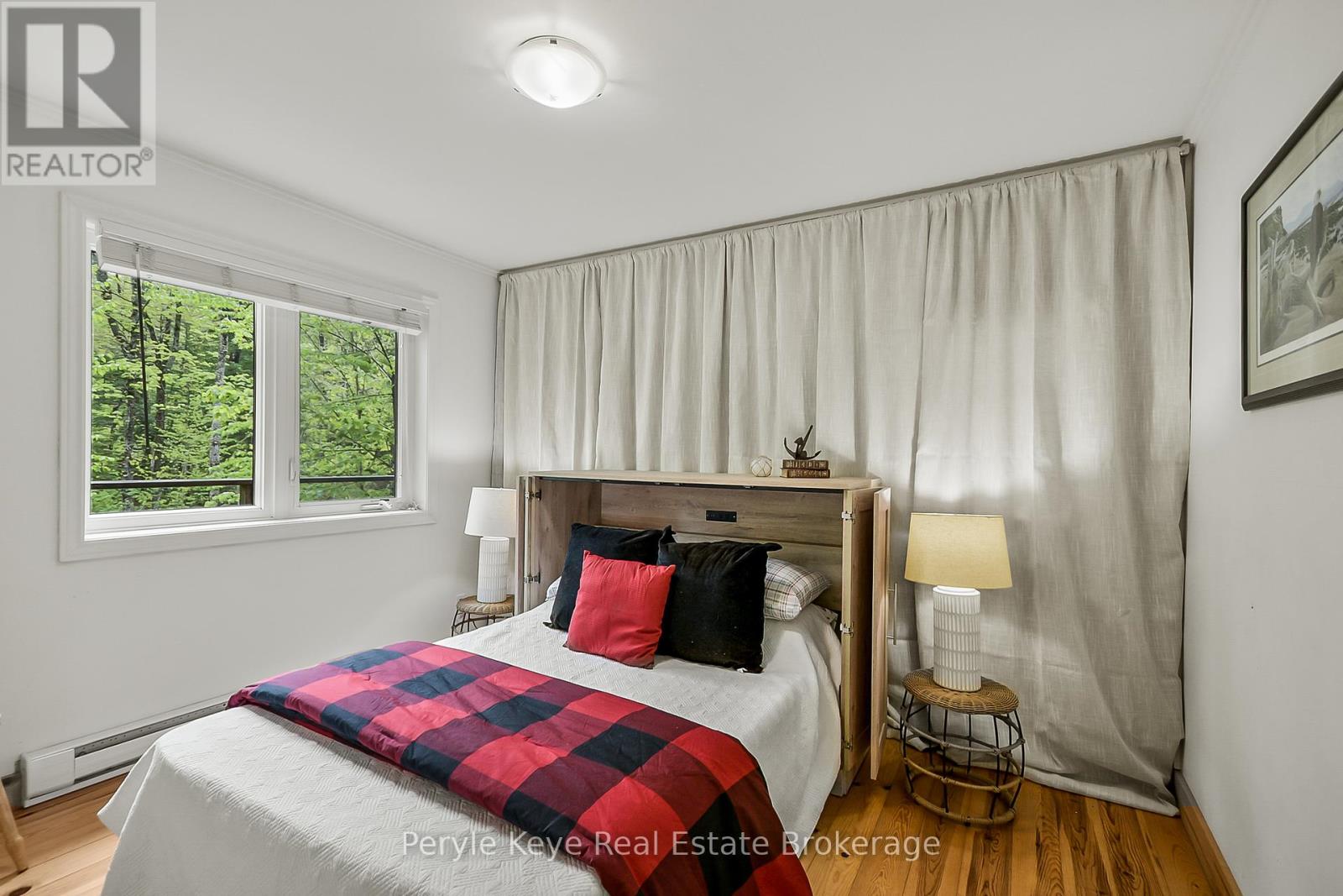 Photo 15 of 1042 S Menominee Lake Road, Lake Of Bays ON
