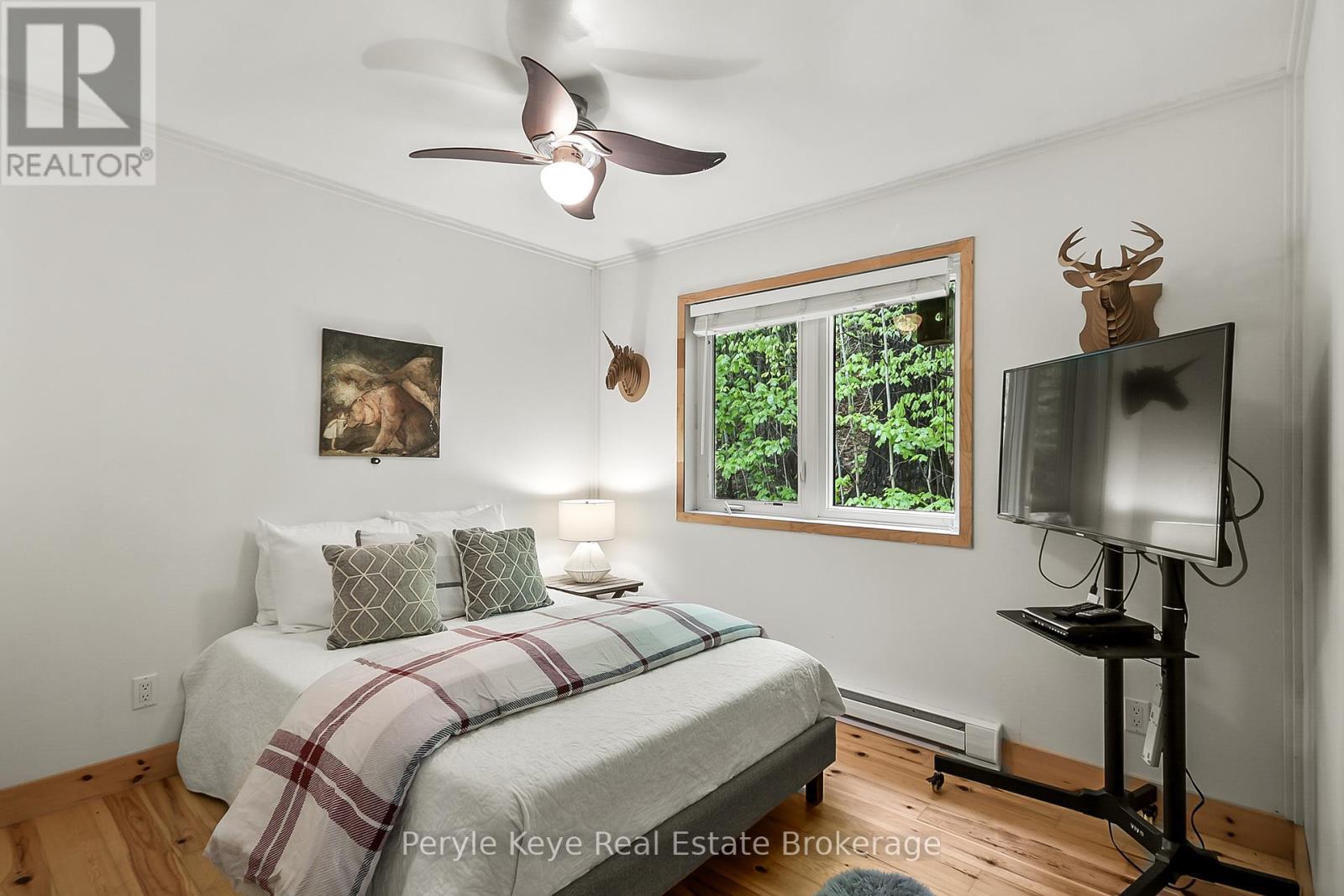 Photo 16 of 1042 S Menominee Lake Road, Lake Of Bays ON