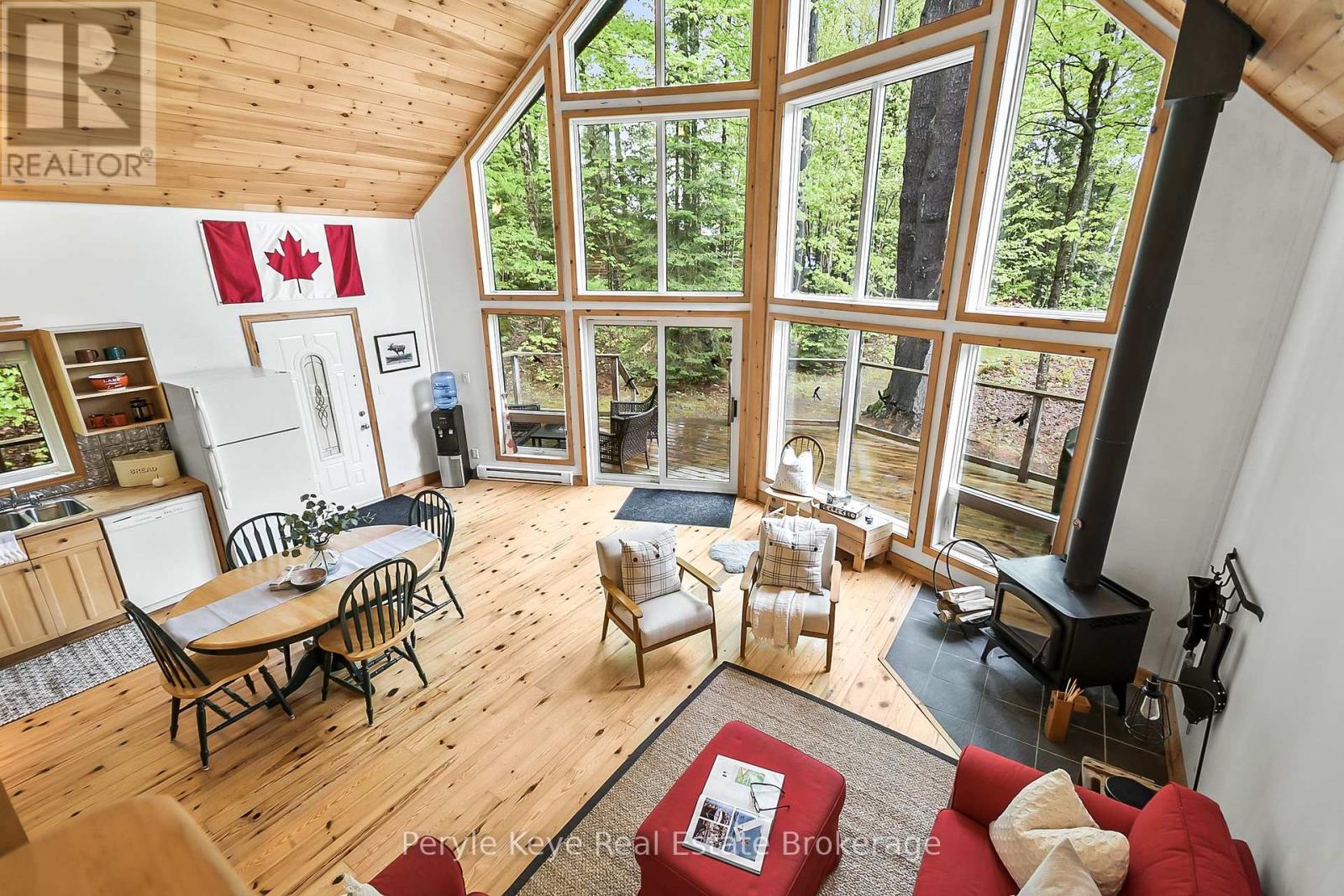 Photo 18 of 1042 S Menominee Lake Road, Lake Of Bays ON