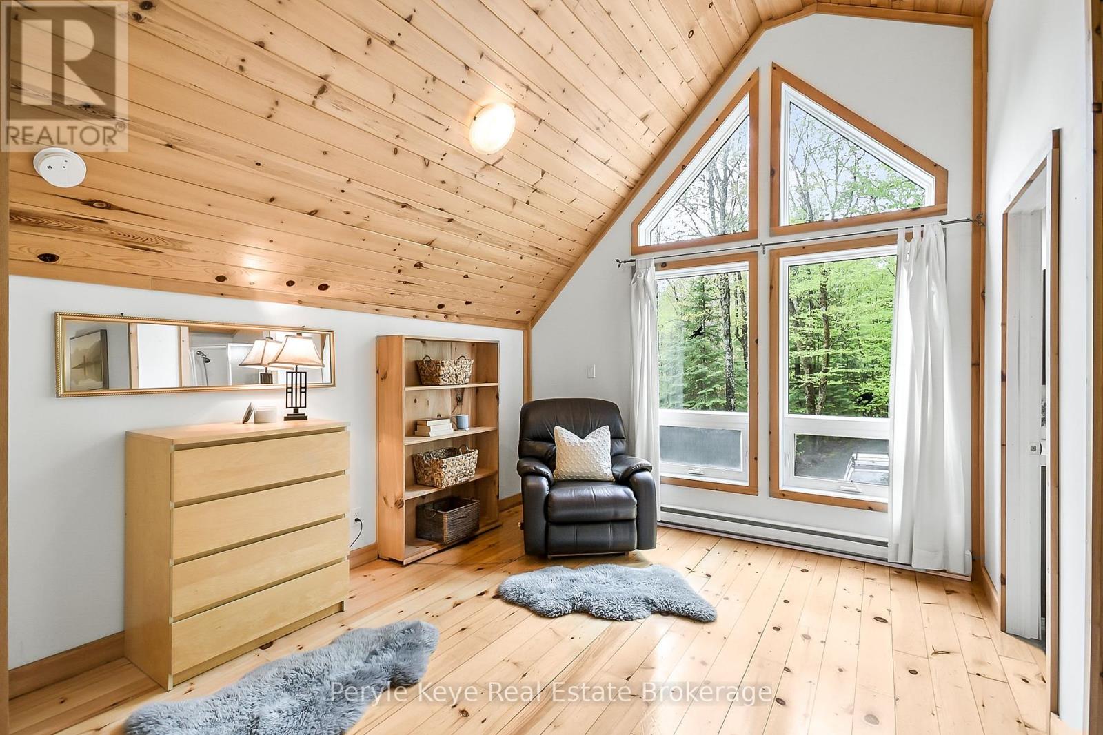 Photo 22 of 1042 S Menominee Lake Road, Lake Of Bays ON
