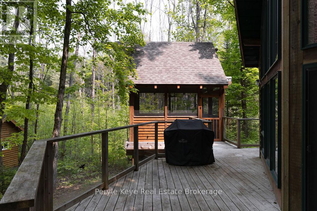 Photo 27 of 1042 S Menominee Lake Road, Lake Of Bays ON