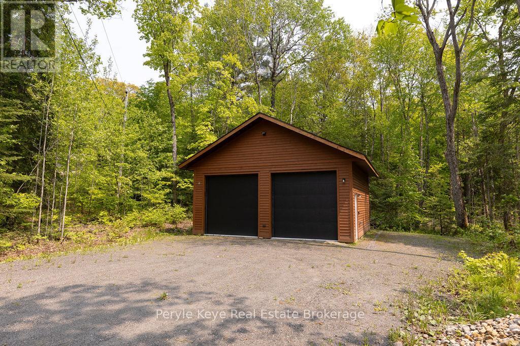 Photo 29 of 1042 S Menominee Lake Road, Lake Of Bays ON