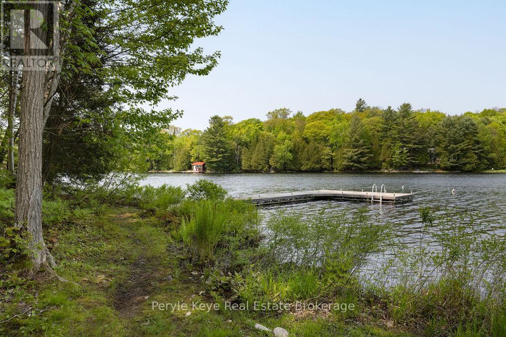 Photo 38 of 1042 S Menominee Lake Road, Lake Of Bays ON