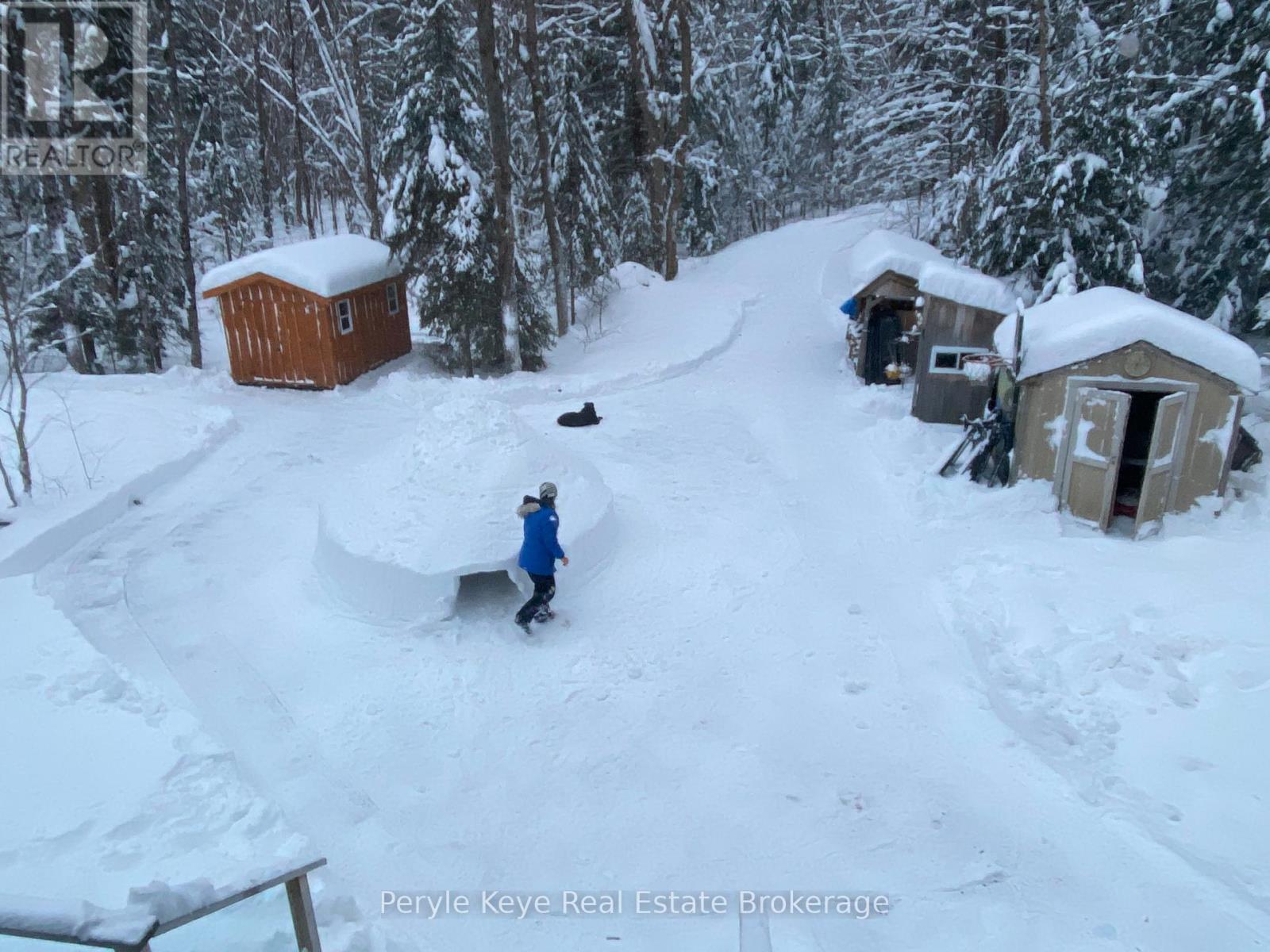 Photo 47 of 1042 S Menominee Lake Road, Lake Of Bays ON
