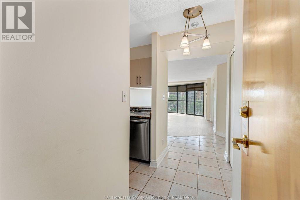 Photo 5 of 515 Riverside Drive West Unit 507, Windsor ON