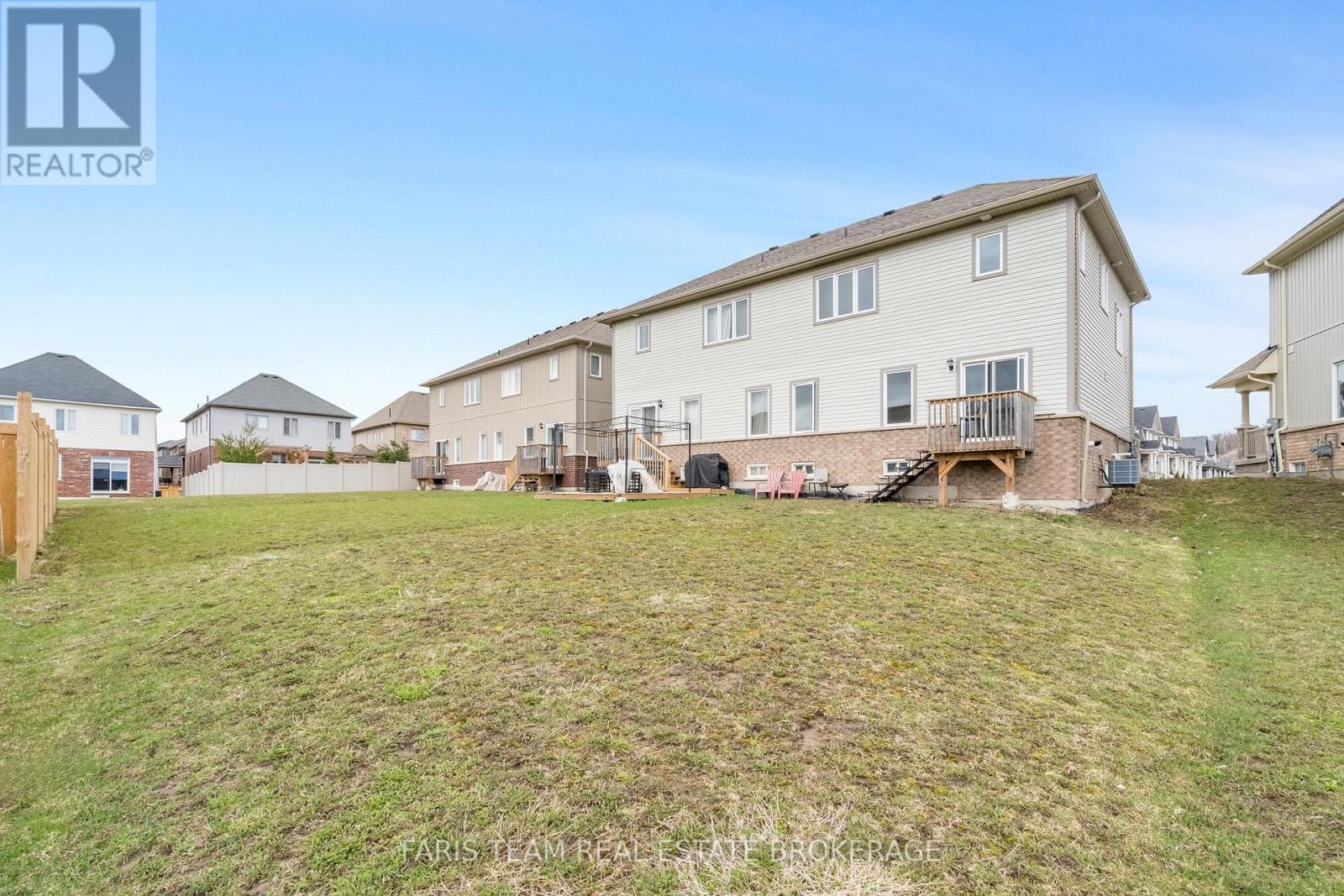 Photo 2 of 210 Isabella Drive, Orillia ON