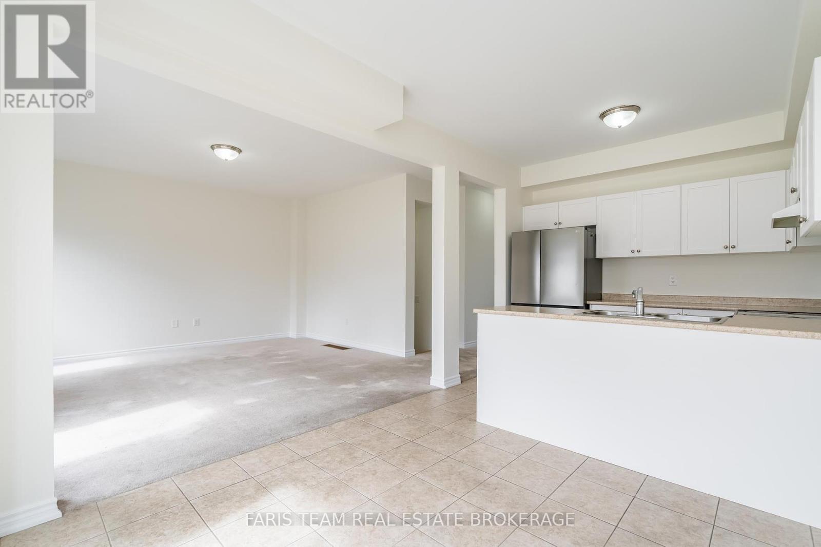 Photo 20 of 210 Isabella Drive, Orillia ON