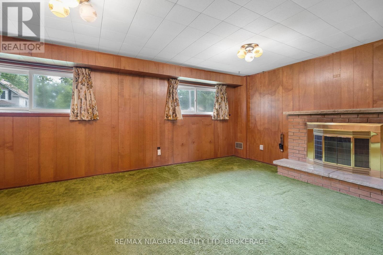 Photo 3 of 3759 Highland Drive, Fort Erie ON