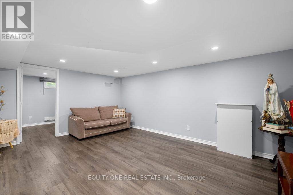 Photo 20 of 1041 Wiseman Crescent, Ottawa ON