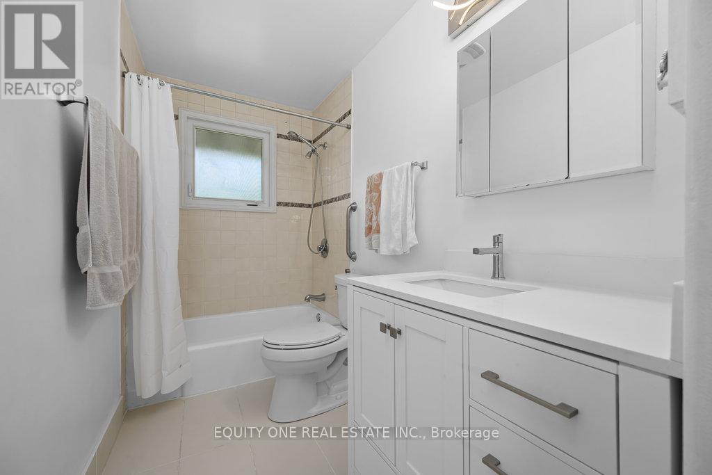 Photo 15 of 1041 Wiseman Crescent, Ottawa ON