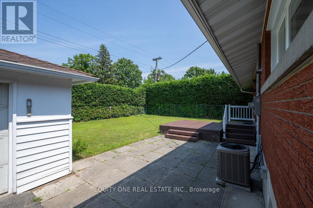Photo 32 of 1041 Wiseman Crescent, Ottawa ON