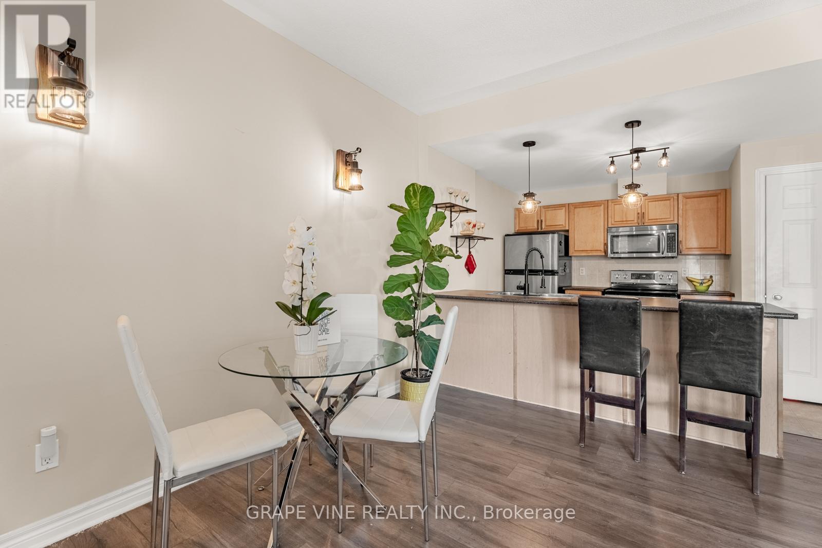 Photo 3 of D 165 Crestway Drive, Ottawa ON