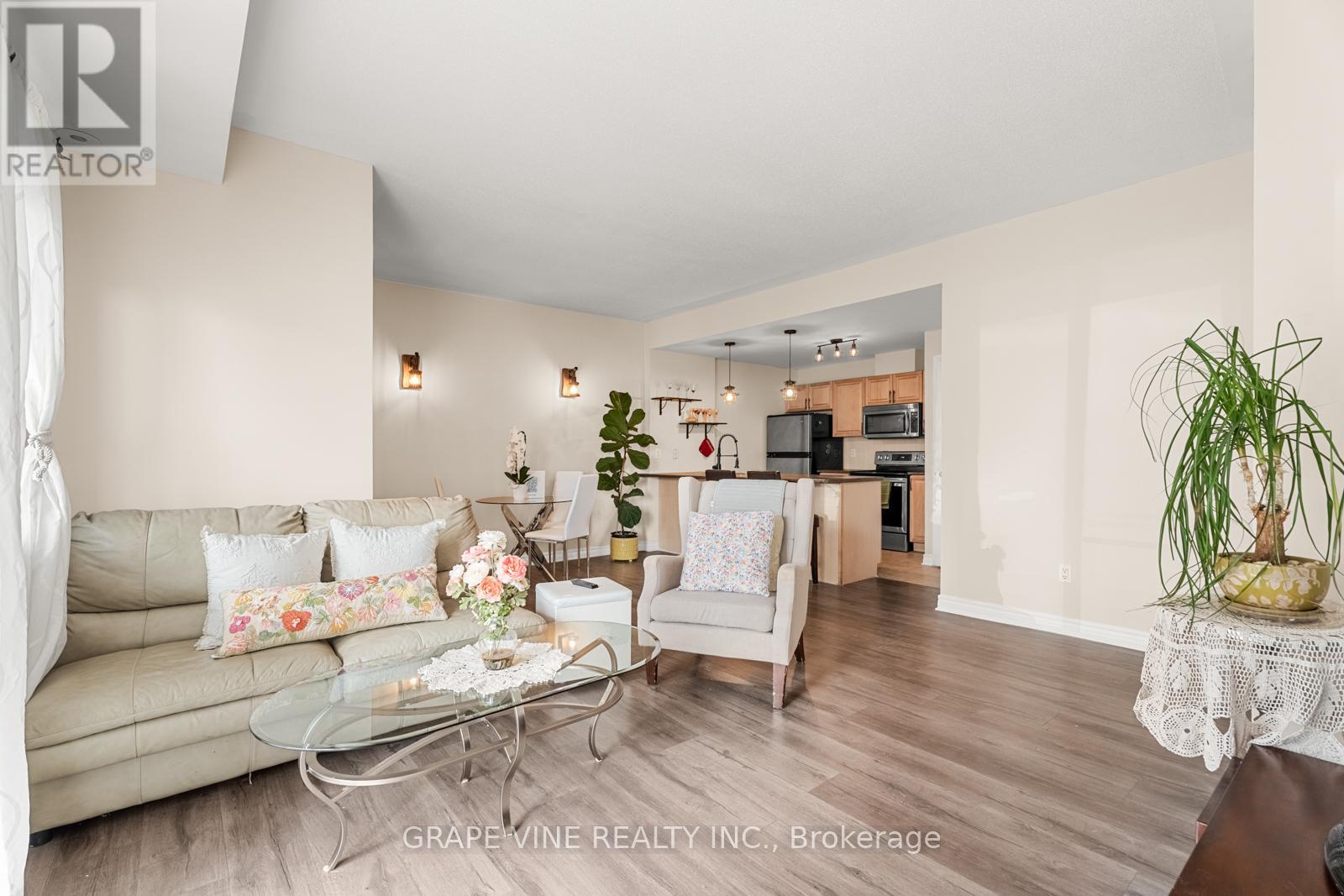 Photo 2 of D 165 Crestway Drive, Ottawa ON