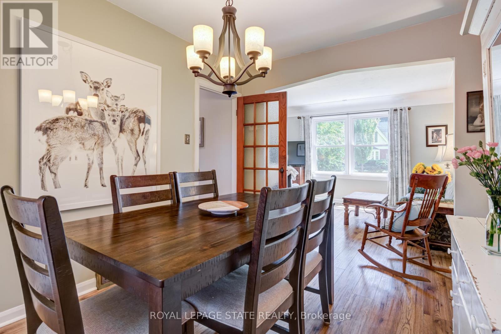 Photo 10 of 90 Arcade Crescent, Hamilton ON