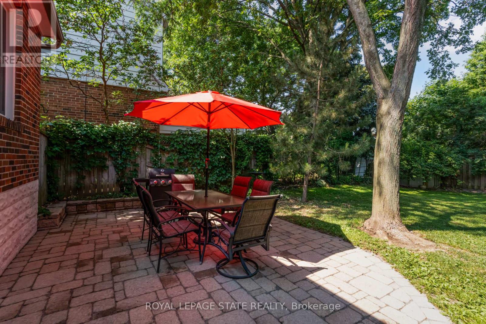 Photo 33 of 90 Arcade Crescent, Hamilton ON