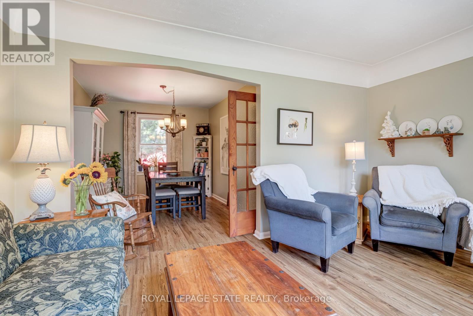 Photo 9 of 90 Arcade Crescent, Hamilton ON