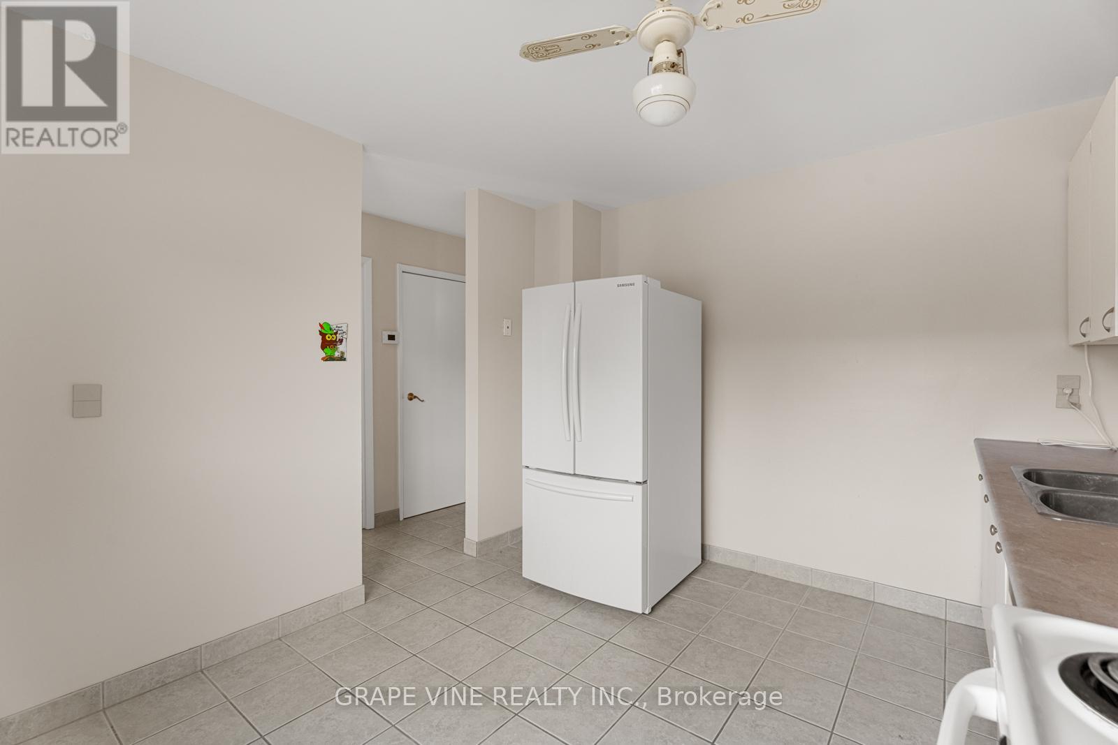 Photo 10 of 31 2671 Pimlico Crescent, Ottawa ON