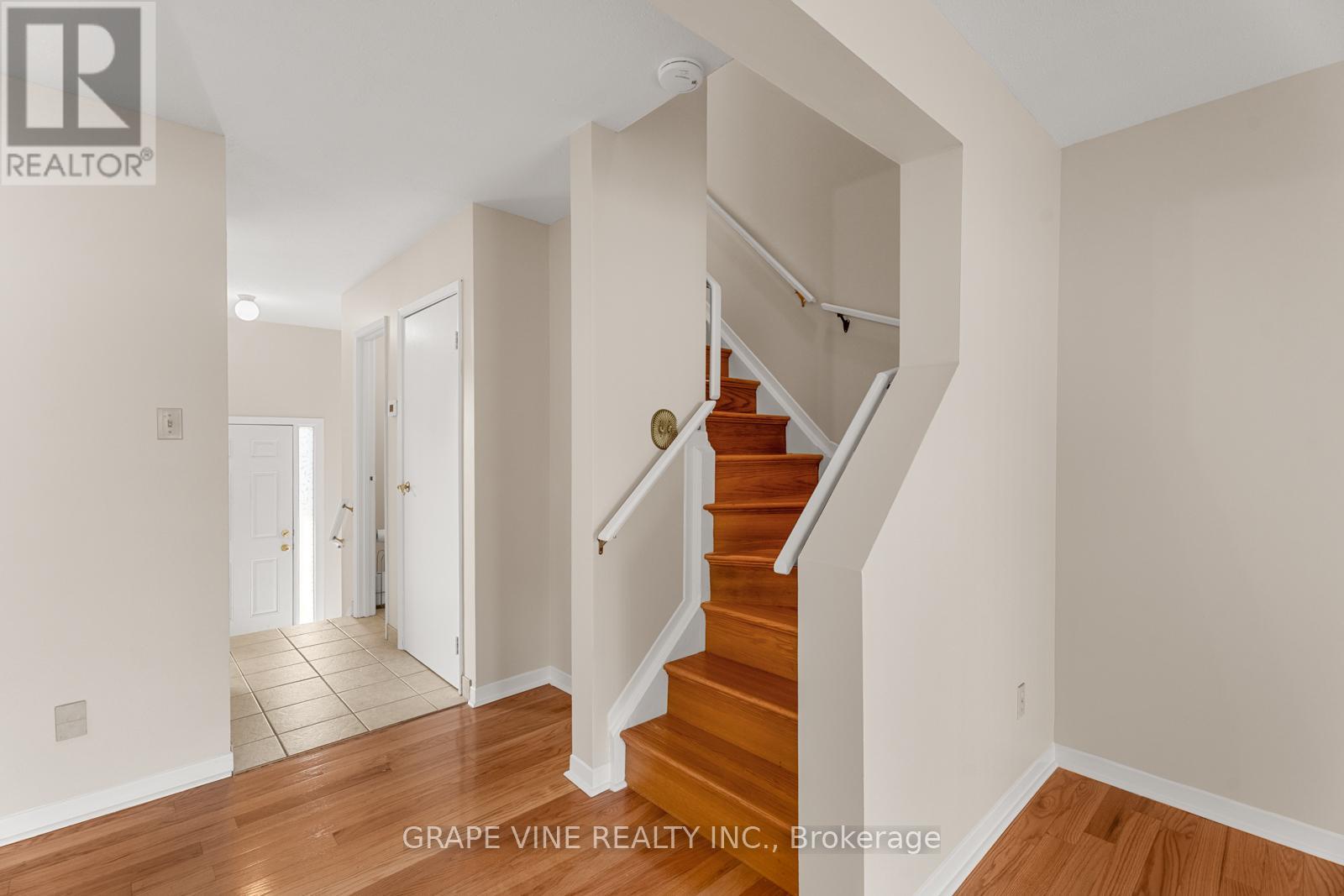 Photo 17 of 31 2671 Pimlico Crescent, Ottawa ON