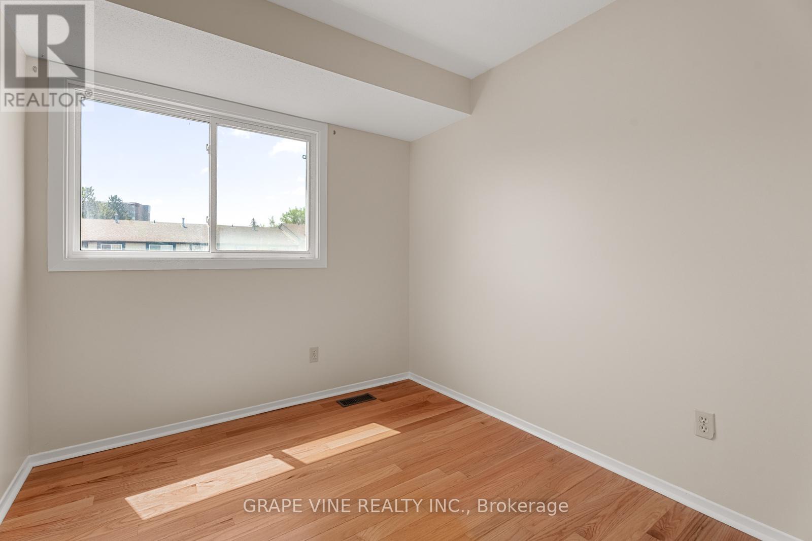 Photo 25 of 31 2671 Pimlico Crescent, Ottawa ON