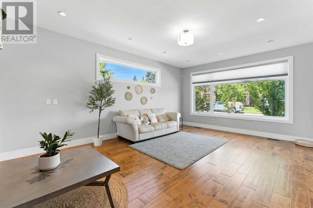 Photo 4 of 403 20 Avenue Nw, Calgary AB