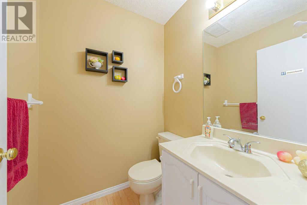 Single Family House for Sale in  Fresno Place NE Monterey Park Calgary 