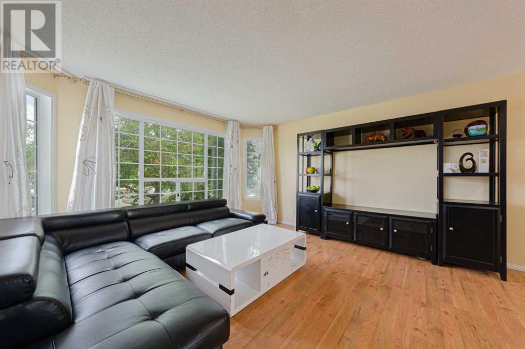 Single Family House for Sale in  Fresno Place NE Monterey Park Calgary 