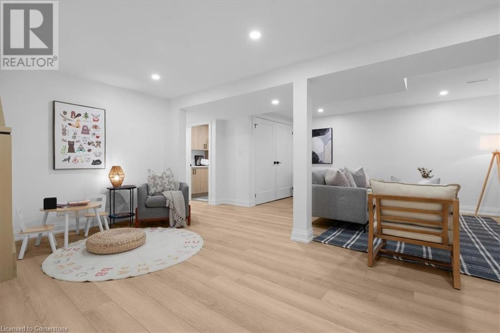 Photo 32 of 15 Mellenby Street, Hamilton ON