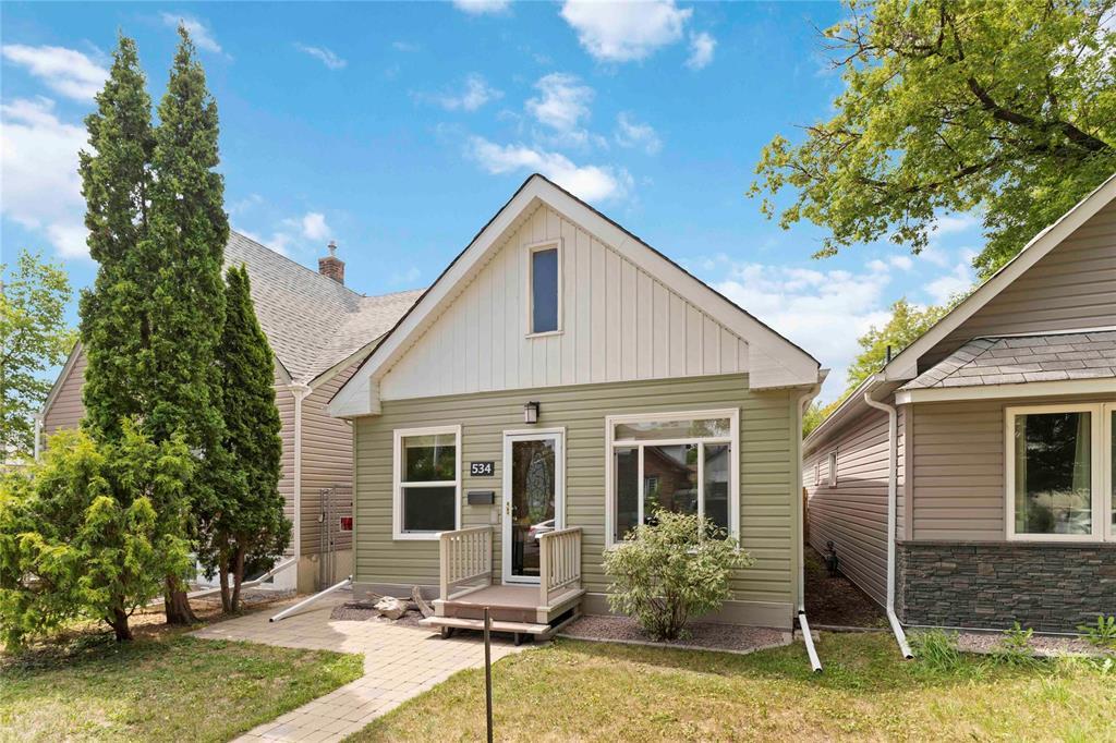 Photo 1 of 534 Anderson Avenue, Winnipeg MB
