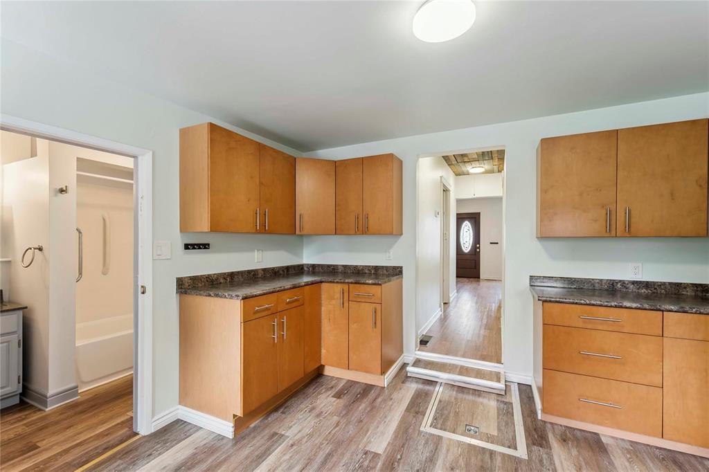 Photo 14 of 534 Anderson Avenue, Winnipeg MB