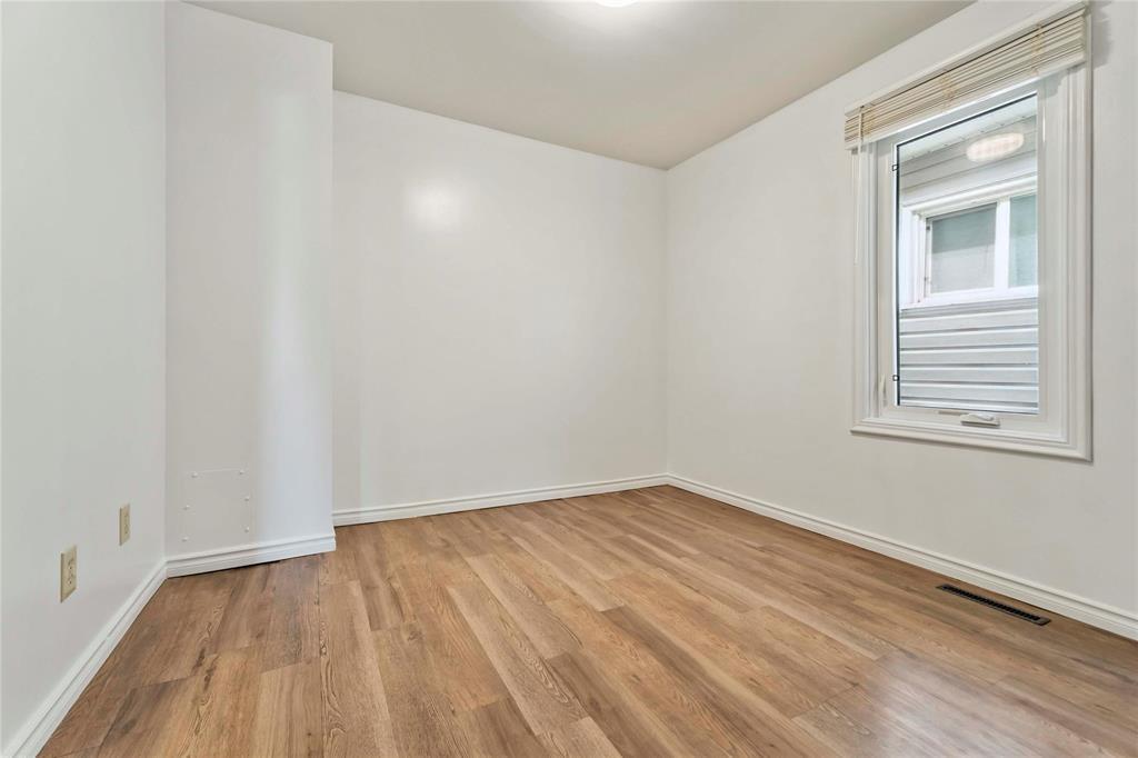 Photo 19 of 534 Anderson Avenue, Winnipeg MB