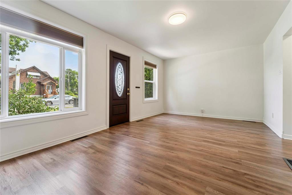 Photo 4 of 534 Anderson Avenue, Winnipeg MB