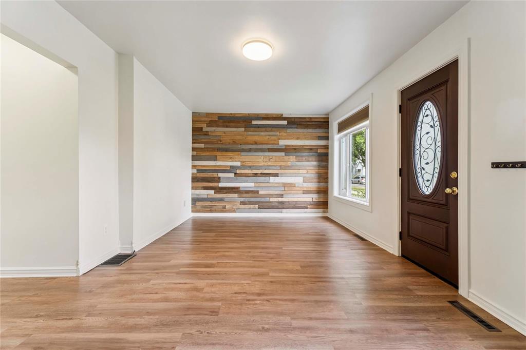 Photo 6 of 534 Anderson Avenue, Winnipeg MB