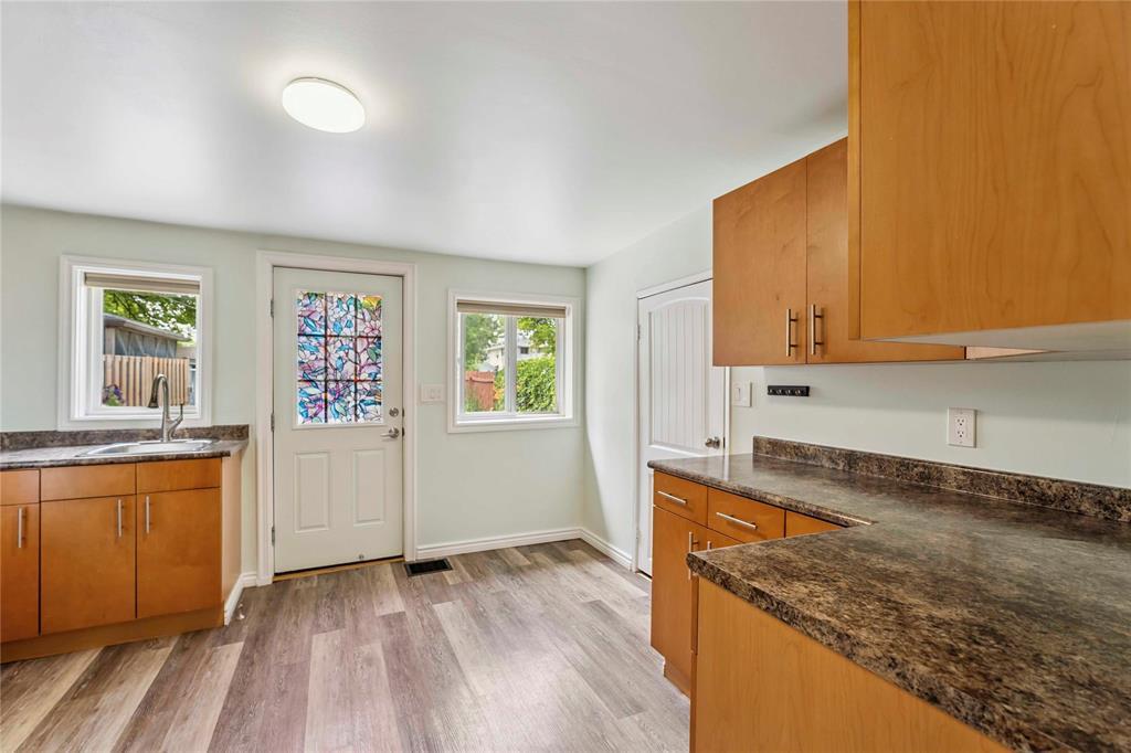 Photo 10 of 534 Anderson Avenue, Winnipeg MB