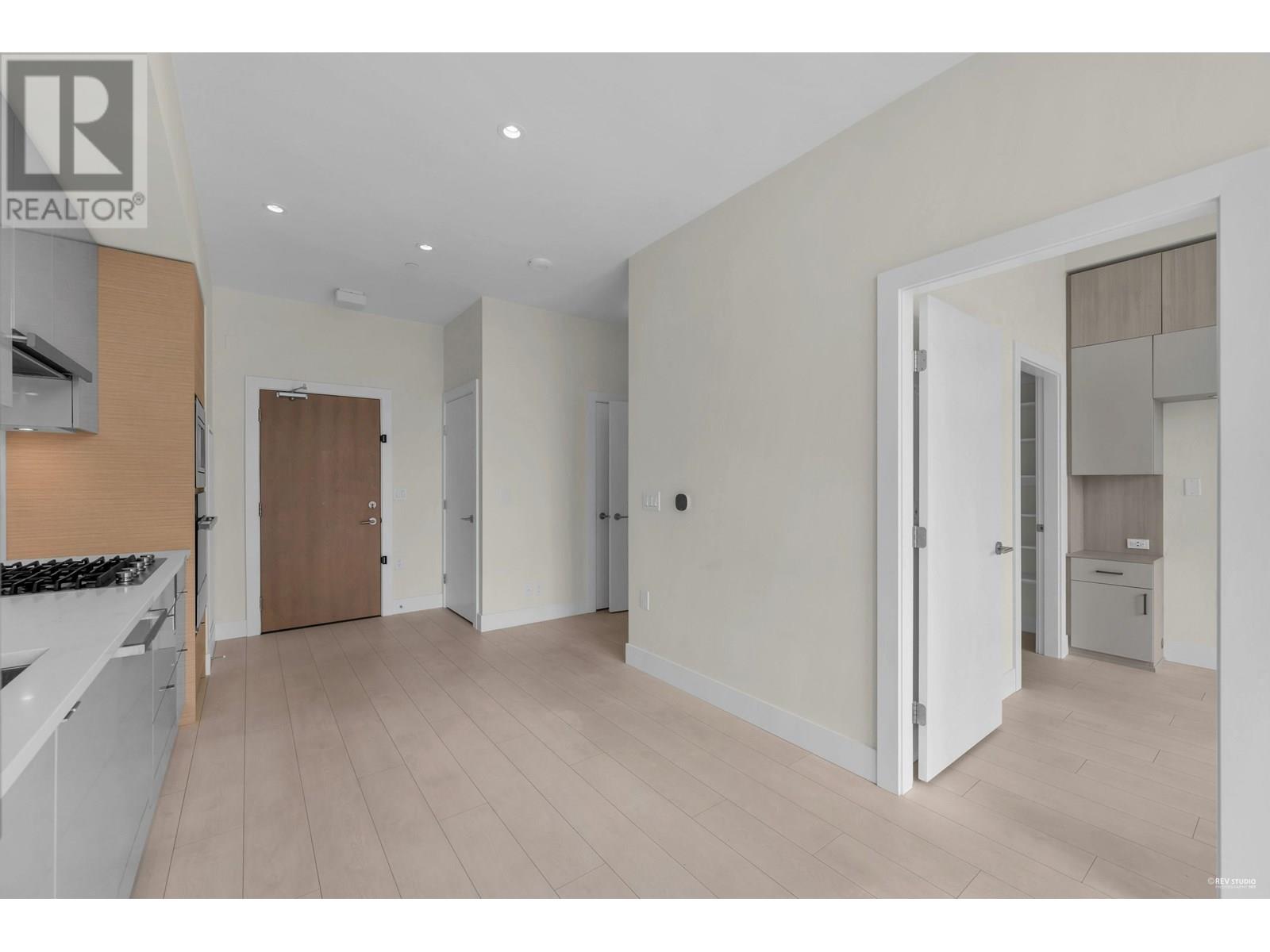 Photo 11 of 601 3438 Sawmill Crescent, Vancouver BC