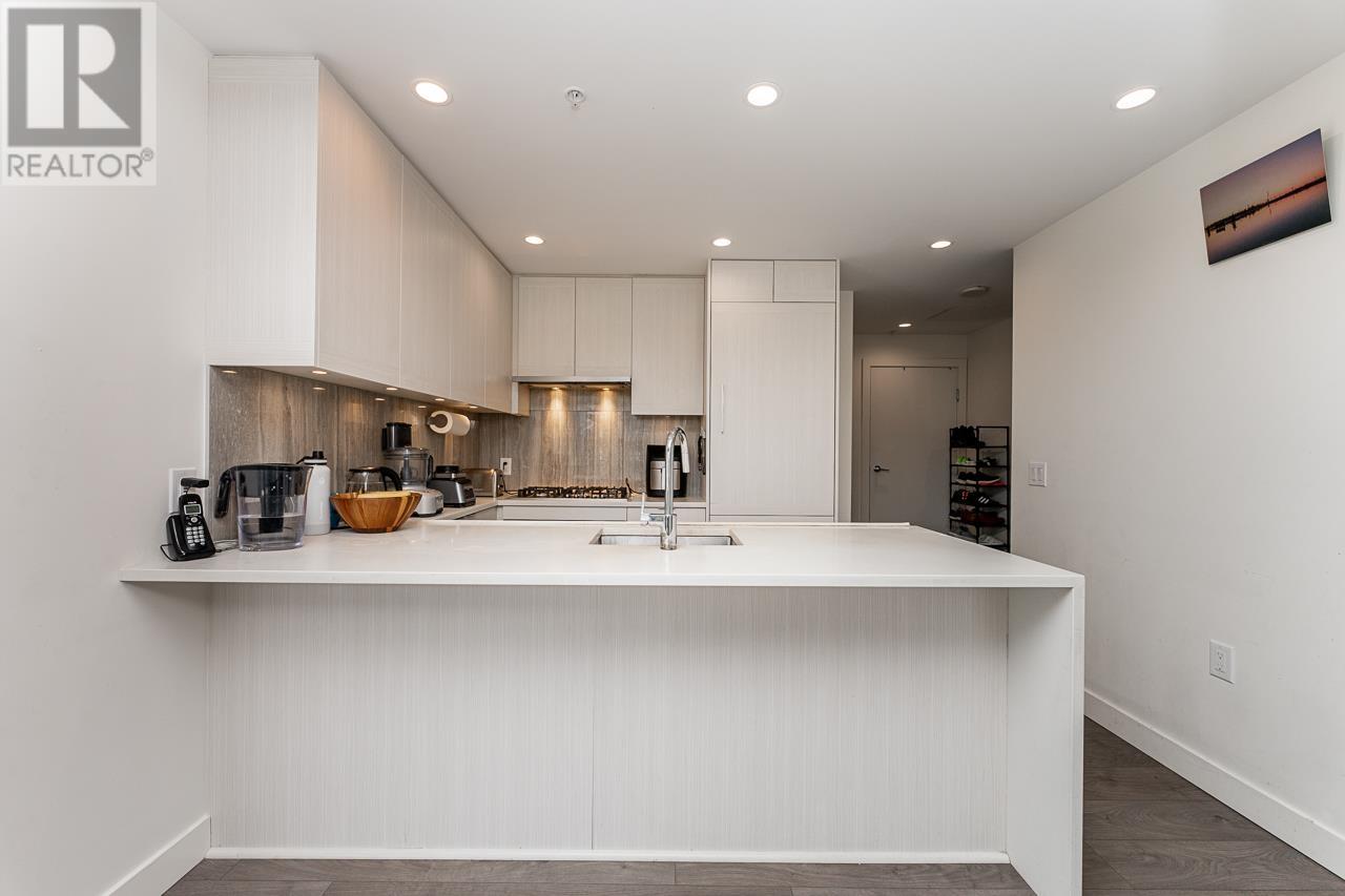 Photo 13 of 407 5051 Imperial Street, Burnaby BC