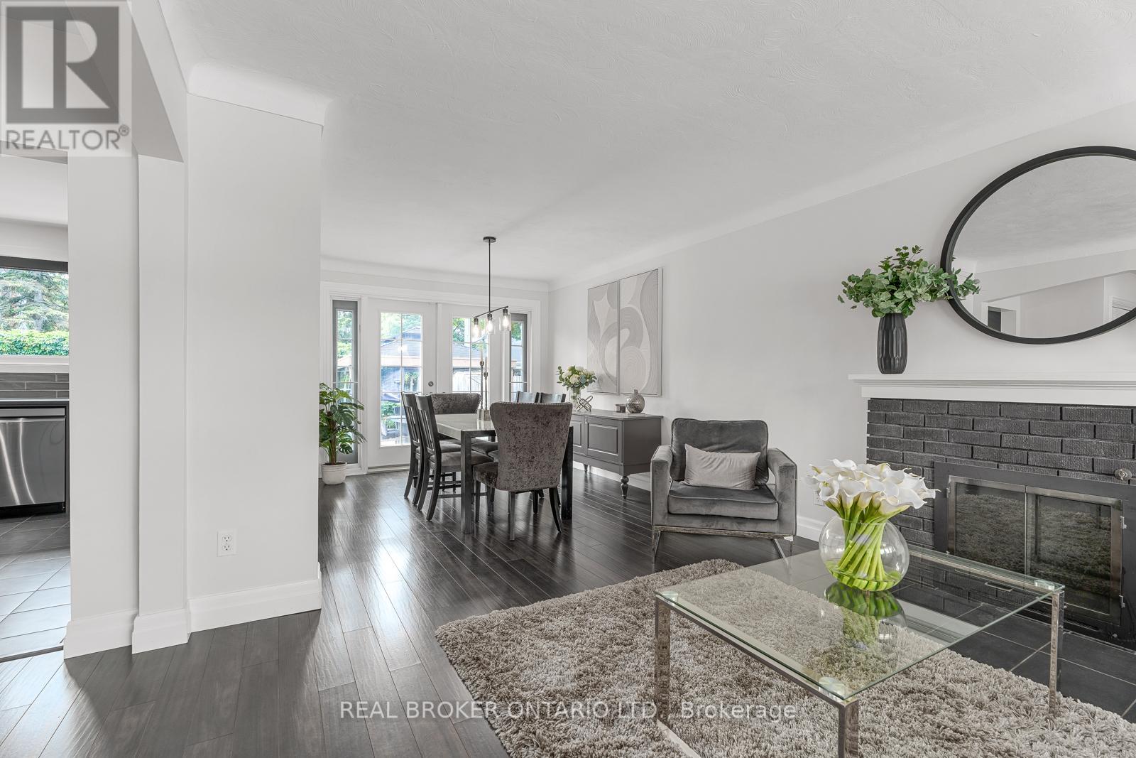 Photo 15 of 752 Smyth Road, Ottawa ON