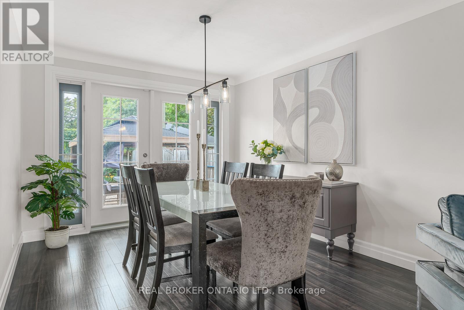 Photo 18 of 752 Smyth Road, Ottawa ON