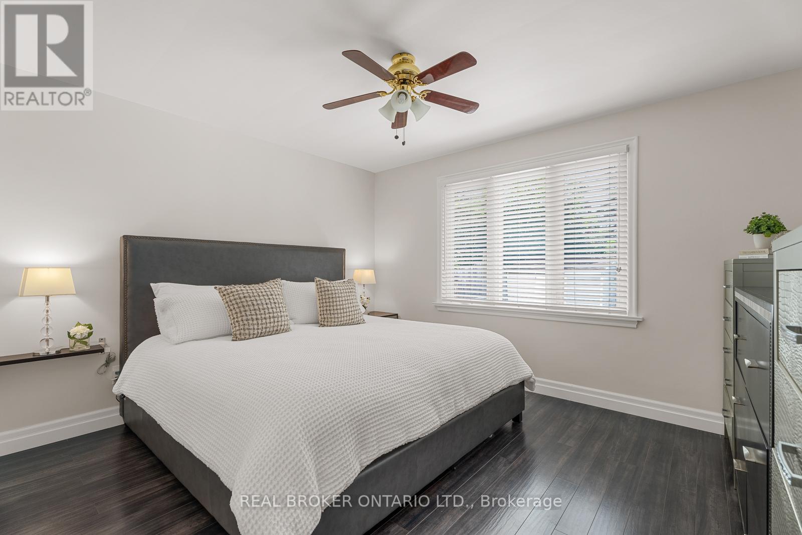 Photo 26 of 752 Smyth Road, Ottawa ON