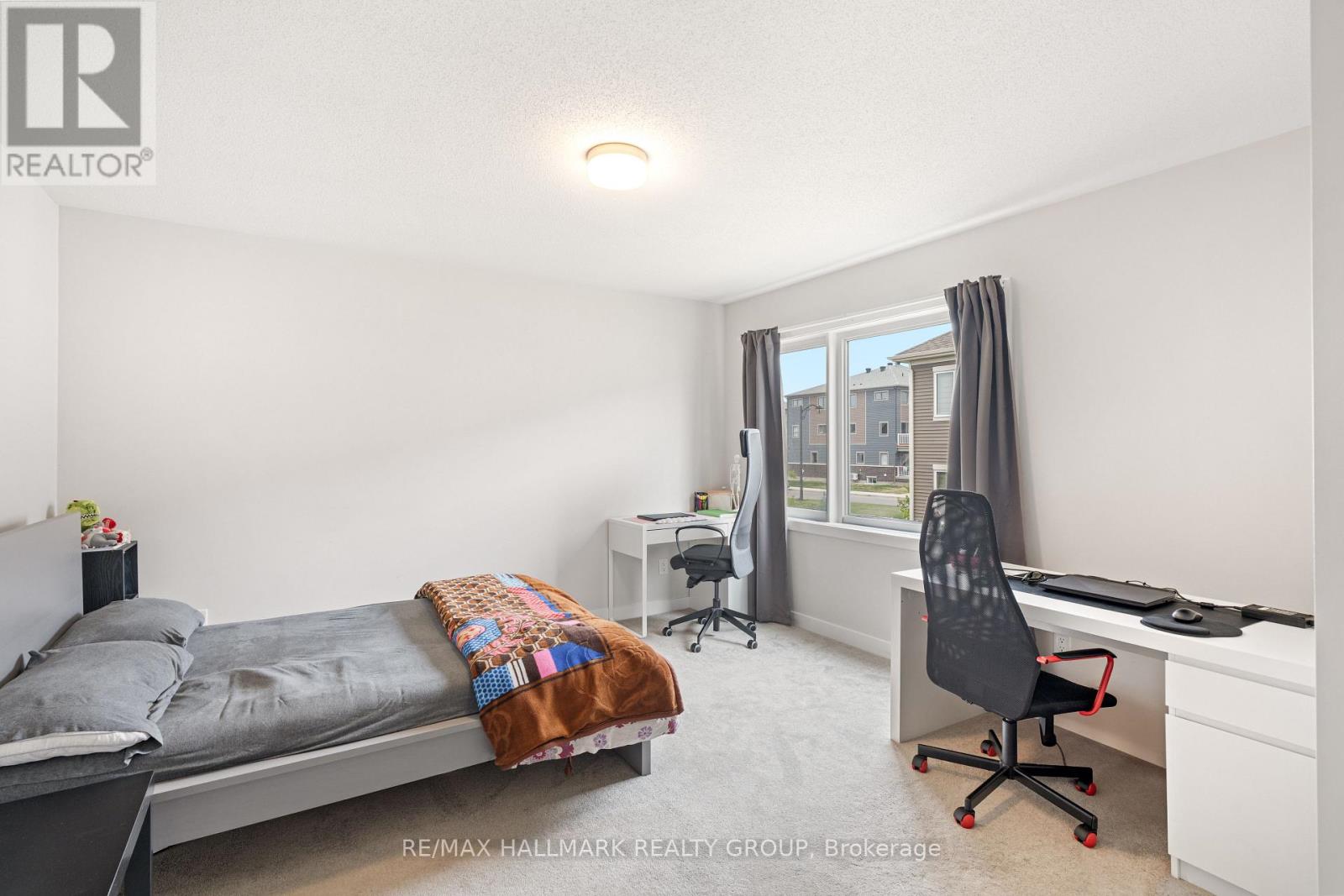 Photo 19 of 243 Surface Lane, Ottawa ON