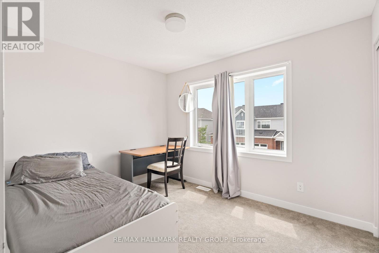Photo 22 of 243 Surface Lane, Ottawa ON