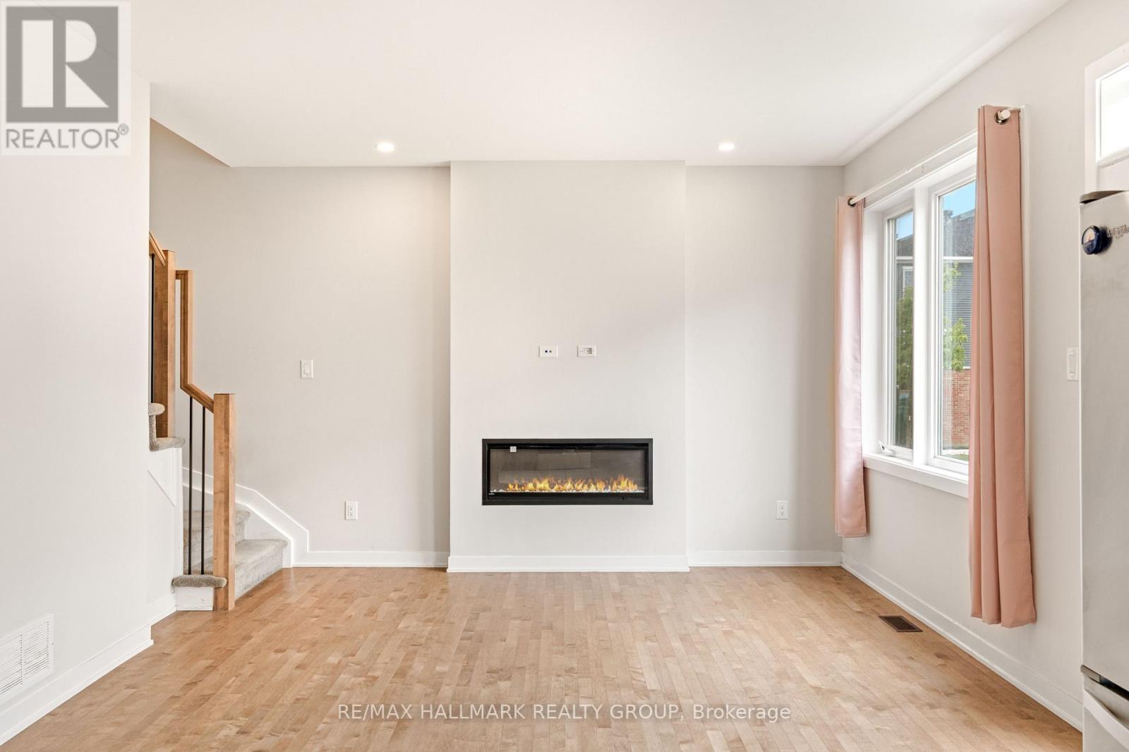 Photo 1 of 243 Surface Lane, Ottawa ON