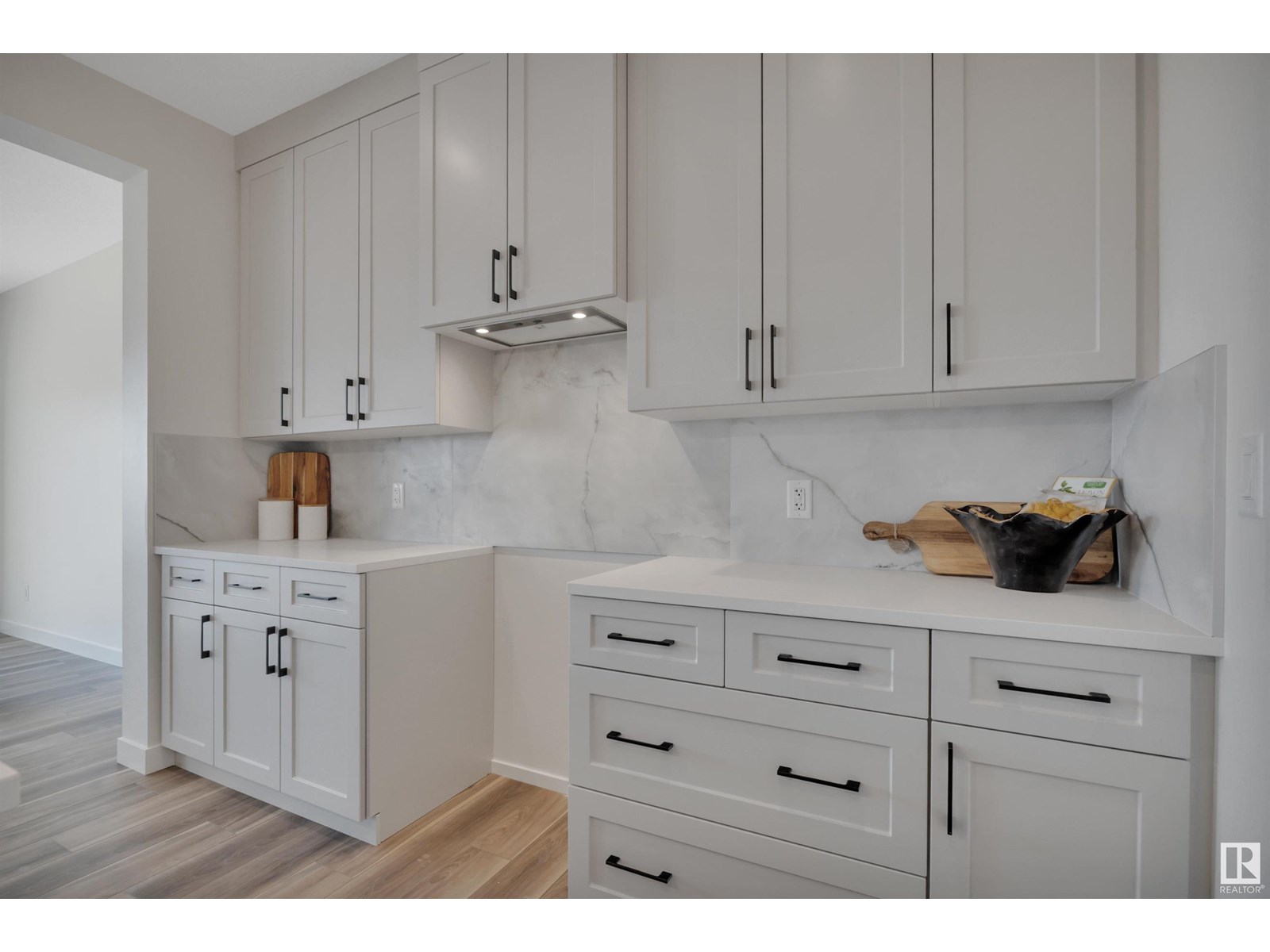 Photo 33 of 8905 223 A St Nw, Edmonton AB