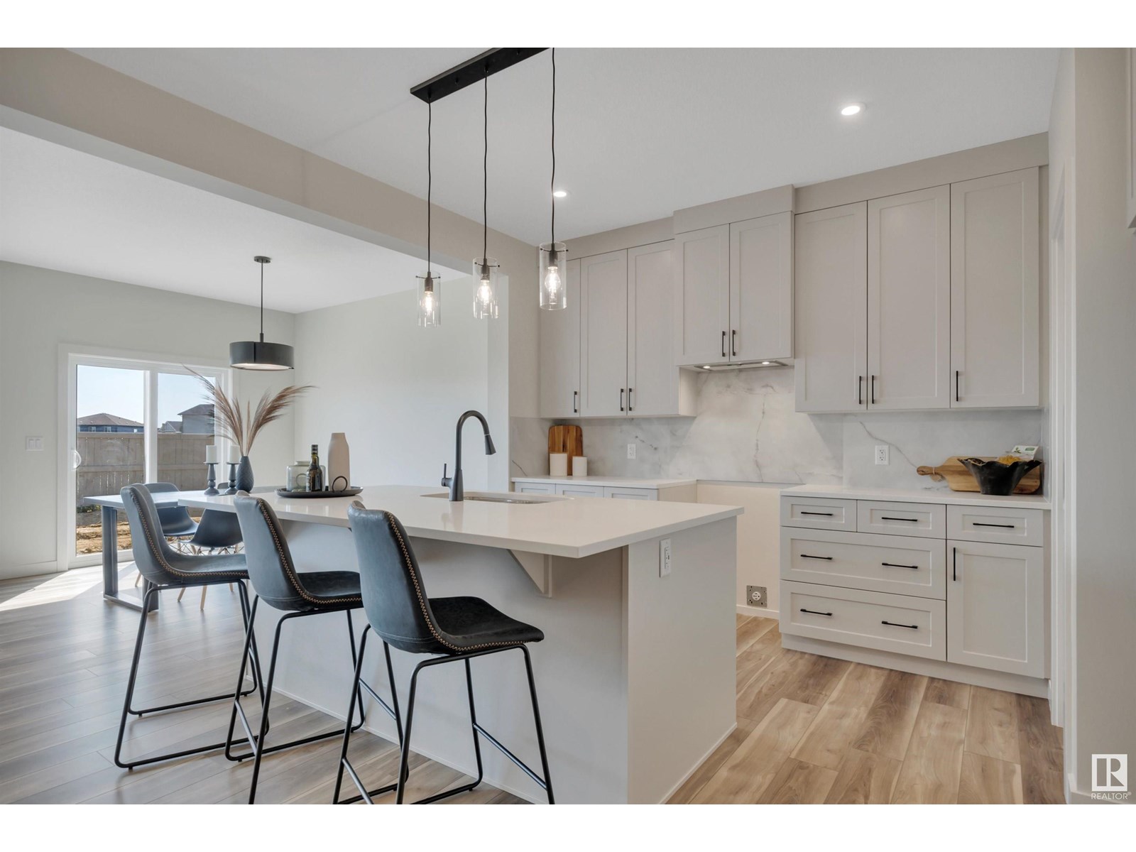 Photo 16 of 8905 223 A St Nw, Edmonton AB