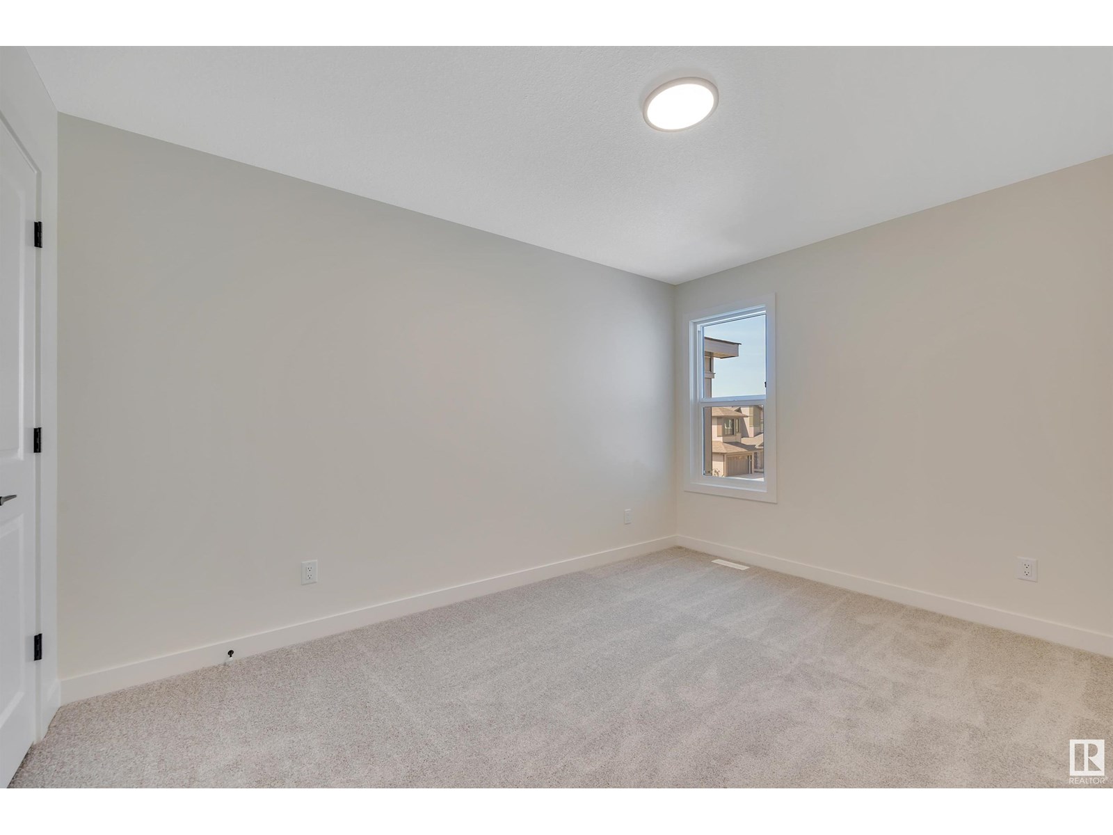 Photo 24 of 8905 223 A St Nw, Edmonton AB