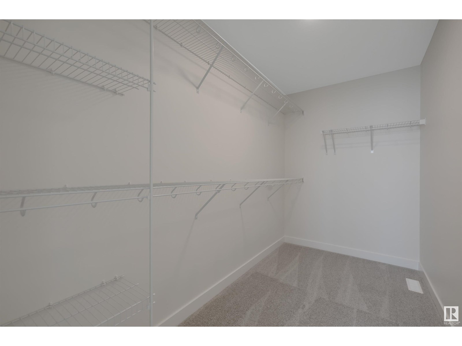 Photo 14 of 8905 223 A St Nw, Edmonton AB