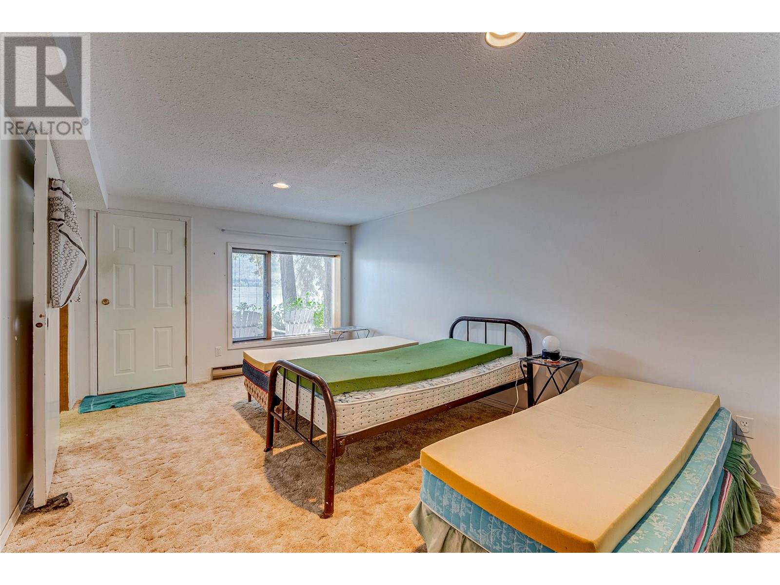 Photo 36 of 4742 Sunnybrae Canoe Point Road, Tappen BC