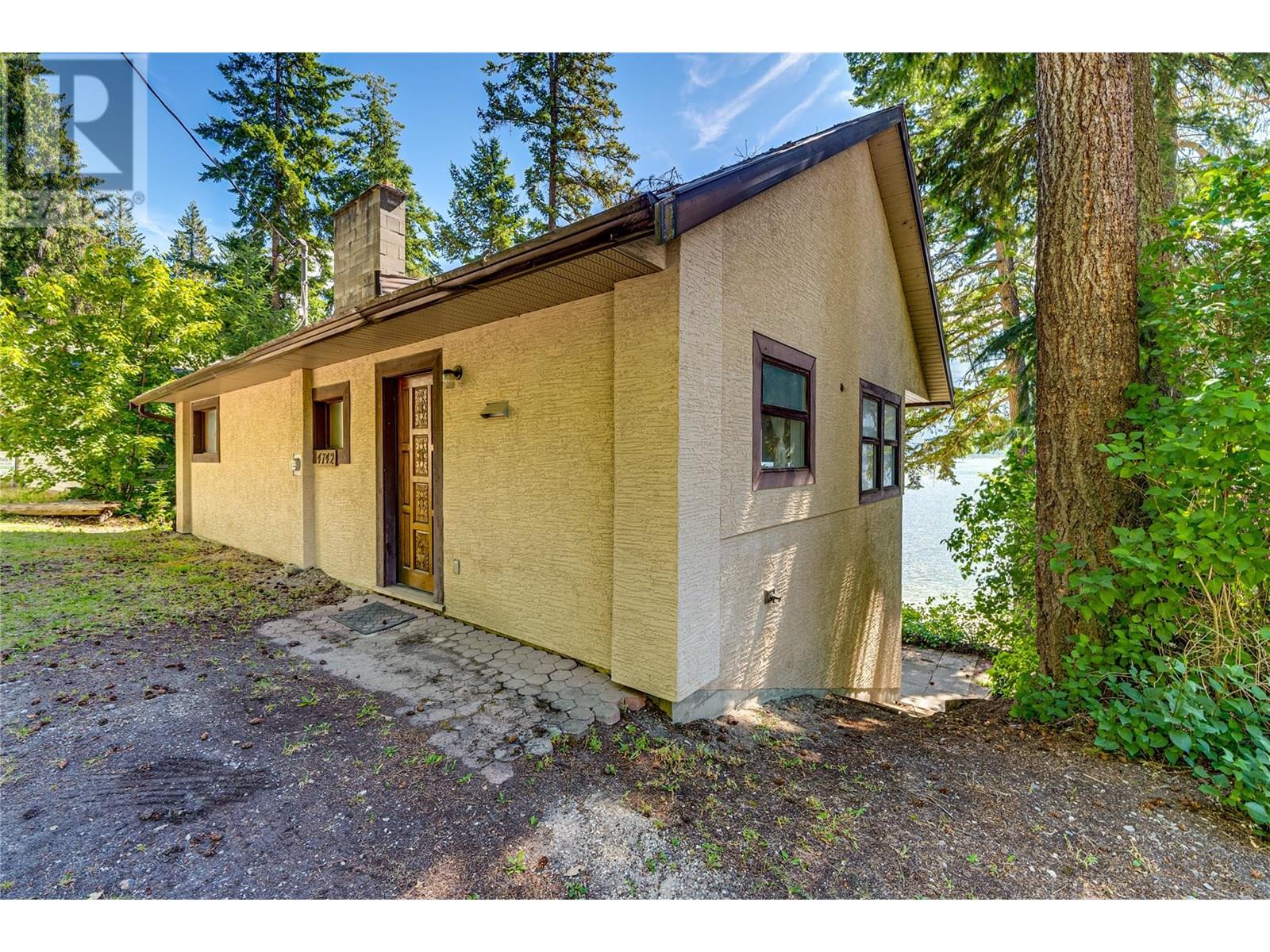 Photo 19 of 4742 Sunnybrae Canoe Point Road, Tappen BC