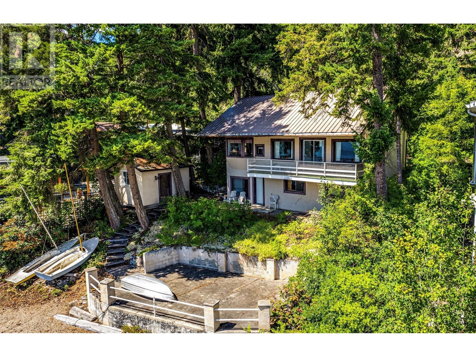 Photo 28 of 4742 Sunnybrae Canoe Point Road, Tappen BC