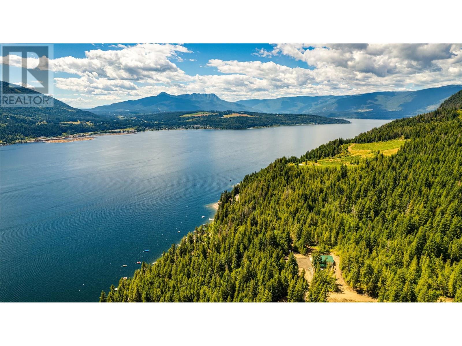 Photo 13 of 4742 Sunnybrae Canoe Point Road, Tappen BC