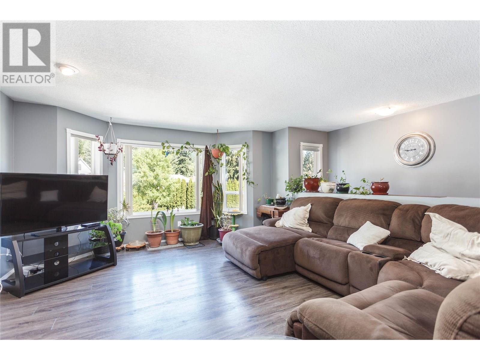 2230 LINEA CRESCENT - 9